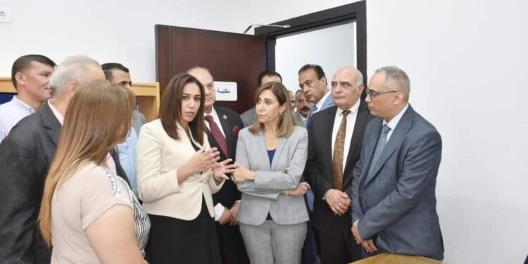 وزير الثقافة تفتتح قصر ثقافة أبو المطامير 