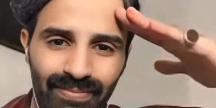 سعود القحطاني يفاجئ شريكته في البث بمساعدتها في افتتاح مطعم خاص