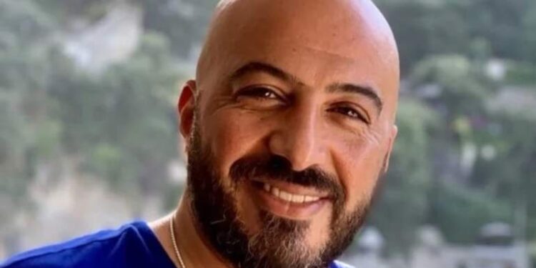 يحتفل المخرج المصري مجدي الهواري بحفل زفافه