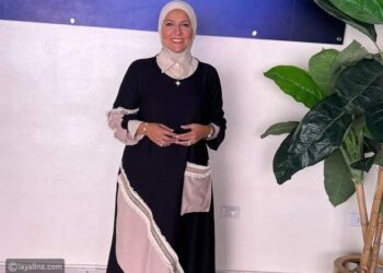 دعاء فاروق تبكي بسبب صديقة فلسطينية تحت القصف …