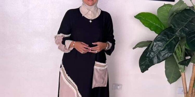 دعاء فاروق تبكي بسبب صديقة فلسطينية تحت القصف …