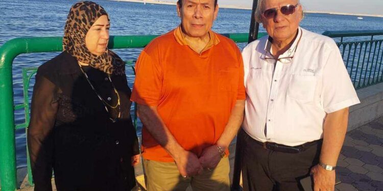 كتب الشاعر أحمد إسماعيل إسماعيل