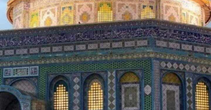 « القدس عربية » للشاعرة سناء البنا …