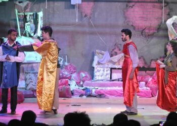 في المهرجان الختامي لنوادي المسرح “دراما الشحاذين”