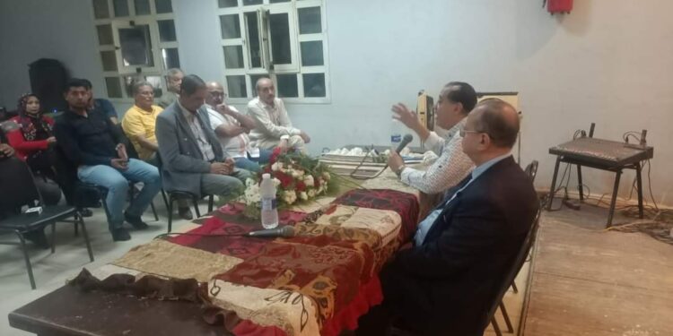 “أسرار سعادة الإنسان” في ندوة نقاشية بثقافة الفيوم