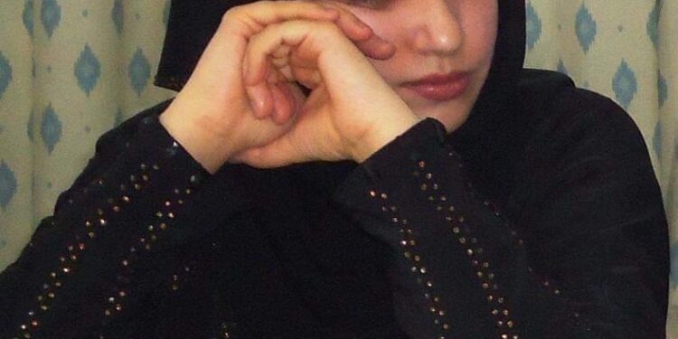 لا شيء هنا سوى تنهيدة تهرول …