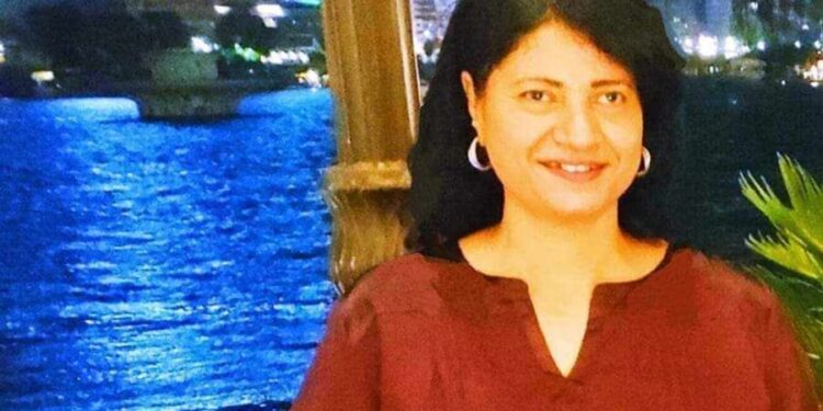 « مش عاجبني اللعب » للشاعرة حنان شاهين