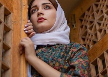 « لاتسألي » للشاعر أحمد وهبي 