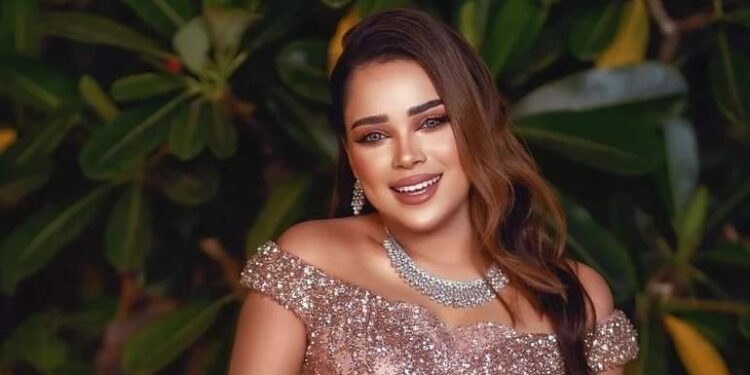 مشاعل الشحي تؤكد خلافها مع أحمد خميس وتثير شكوك الانفصال