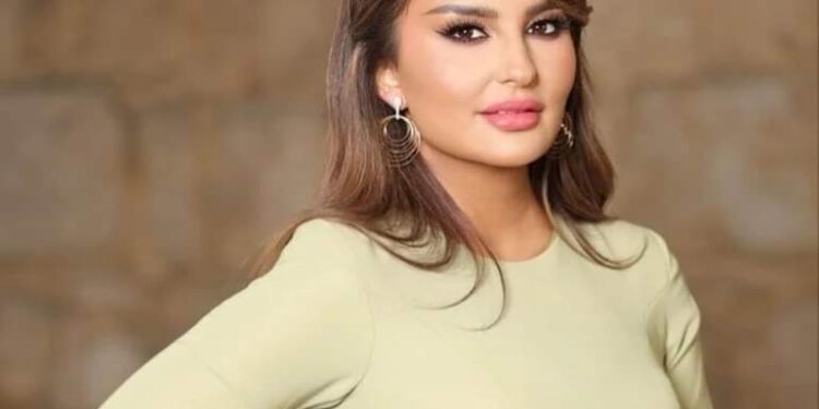 شذى حسون تنهار باكية في أول ظهور بعد انتقادات خطأ النشيد العراقي