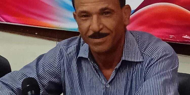 كتب الشاعر الغنائي طه علي الدين : (طول عمري سارح .. )