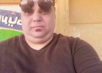 اسمع يابنى وسيبنى احكيلك