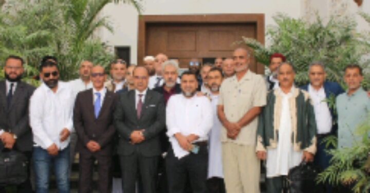 لقاء عميد بلدية بنغازى رؤساء ومخاتير المحلات