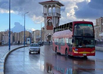  لما الشتا يدق البيبان …