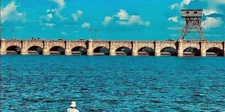 في وصف مطوبس وسحرها …