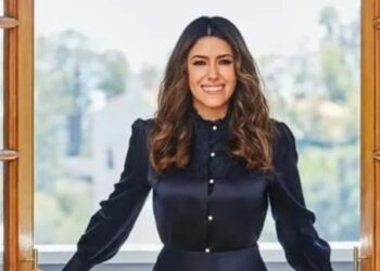 كاميل فاسكيز محامية جوني ديب تشارك في أحد المعارض بالرياض