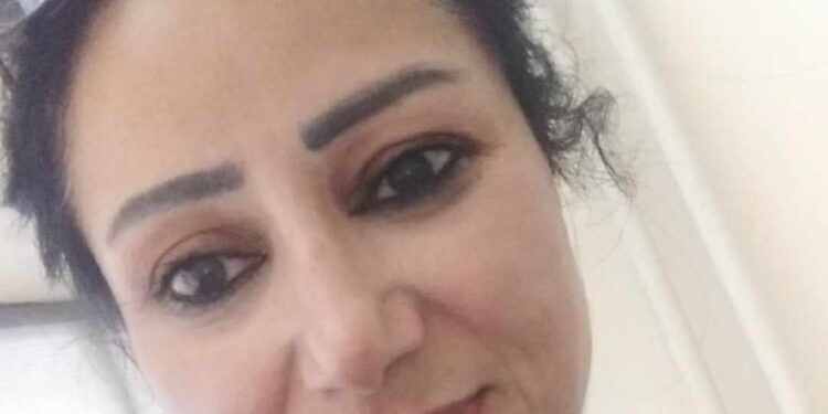 الصباح الذي يحمل لي نسيماً …