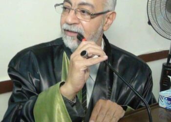 كرهتُ القصيدةَ حتى النخاع …