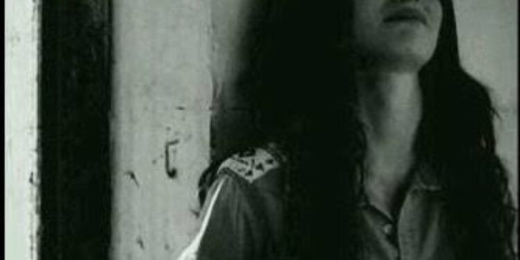 ستكونين وحيدة هذه الليلة …