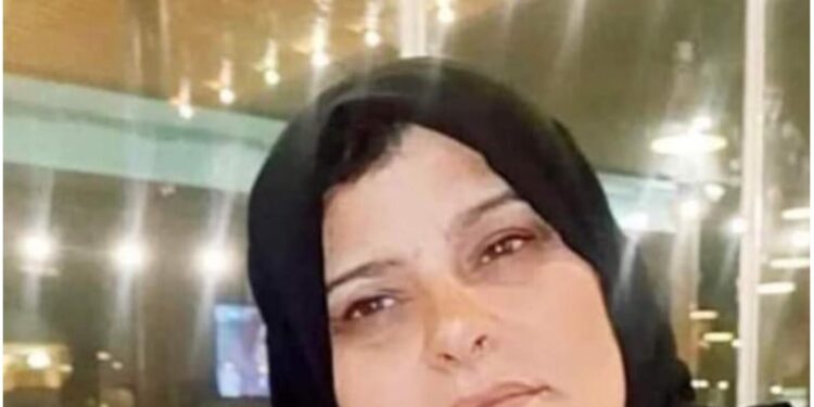 قراءة فنية للدكتورة آمال بوحرب في قصيدة الشاعرة التونسية مسعودة القاسمي : “عابرون ” (طريق الحياة ) “