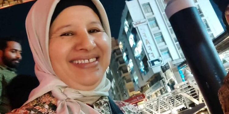 قراءة فنية للدكتورة آمال بوحرب في قصيدة الشاعرة التونسية مسعودة القاسمي : “عابرون ” (طريق الحياة ) “