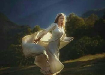 ——-(( أجوبُ الأرضَ ))——