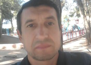 الروح قد أضناه الشوق