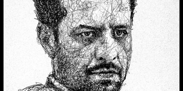  الذي يبتسمُ في الصورةِ