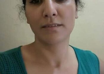 “هل لأني بسيطة “