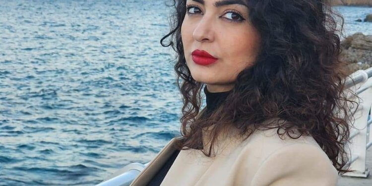 ربما كنت أخبّئك