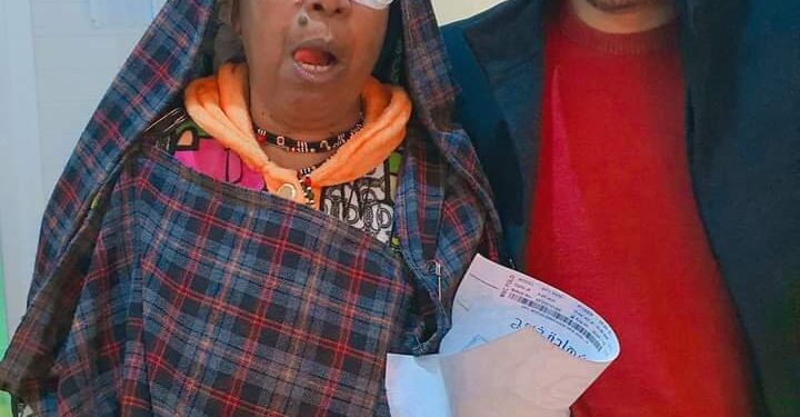 فريق الطبي لمستشفى بنغازي التعليمى لطب وجراحة العيون يجري عمليات جراحية بمدينة فزان