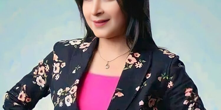 الإعلامية شيماء الخولى تحتفل بتأسيس حزب انا مصر