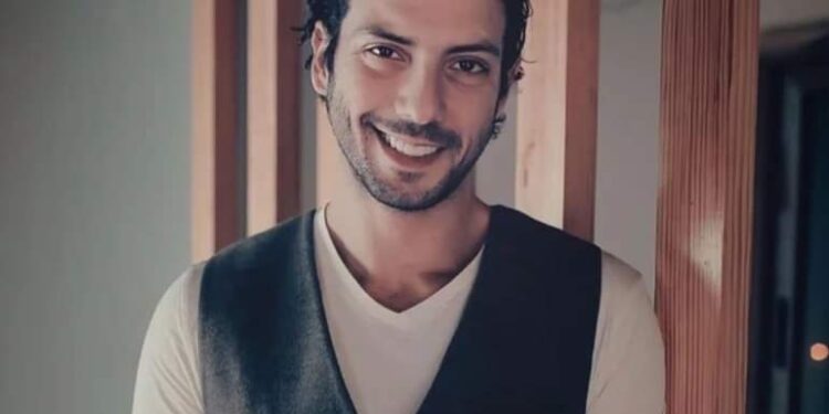 حفيد فريد شوقي يُصاب بأزمة صحية