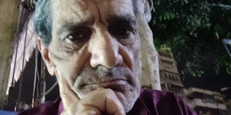 بنيت جسرا من الدموع ..