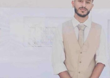 الفجر هنا …