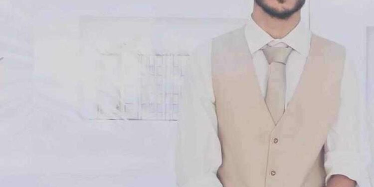 الفجر هنا …