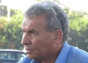 الرسم بلون البحر …