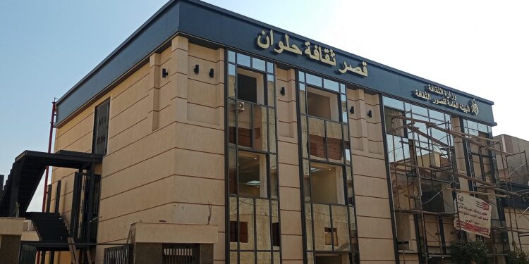 وزير الثقافة تتفقد أعمال تطوير قصر ثقافة حلوان تمهيدا لإفتتاحه