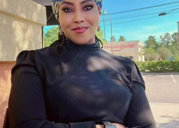 في غرفة العناية 2