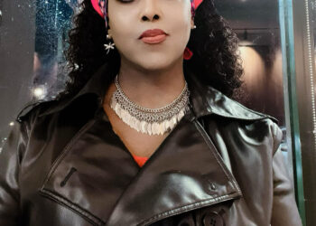 أنا سفينةٌ منسية