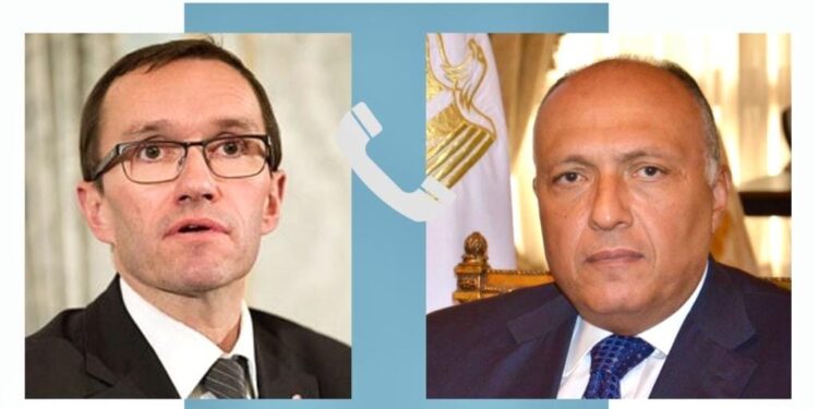 الوزير سامح شكري يتلقى اتصالاً من وزير خارجية النرويج