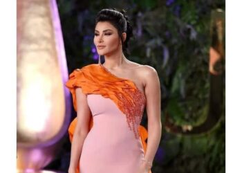 أميمة طالب ترد على تشبيهها بأحلام الشامسي