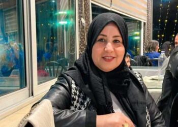 غريب .. غريب ..