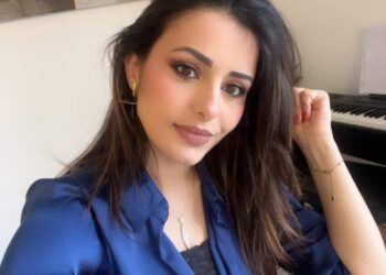 لا أعرف كيف ترجع الذكريات.