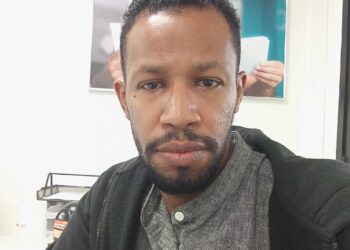 لمنِ الديارُ