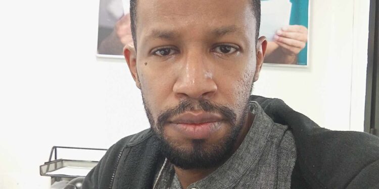 لمنِ الديارُ