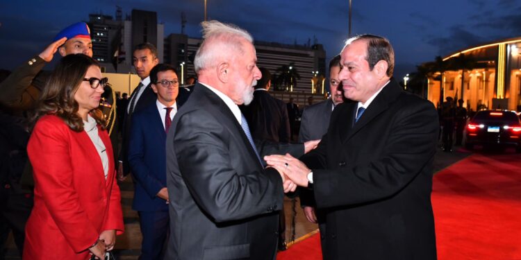 الرئيس السيسي يودع  ضيف مصر رئيس البرازيل