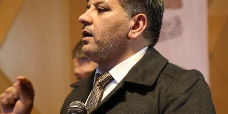 أحتاجُ نَصَّاً