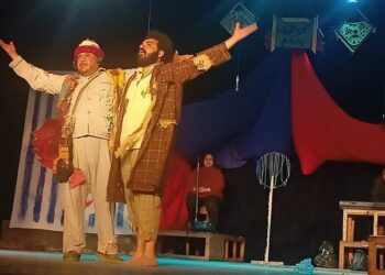 “دراما الشحاذين” و”أصبع روج” عروض مسرحية  بالجيزة