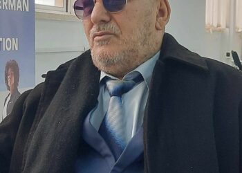 اصمد فإنك فلسطيني 